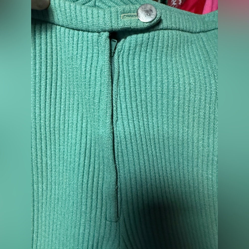 Vintage 1960s Max Mara Pop Green women’s suit, - Picture 3 of 10